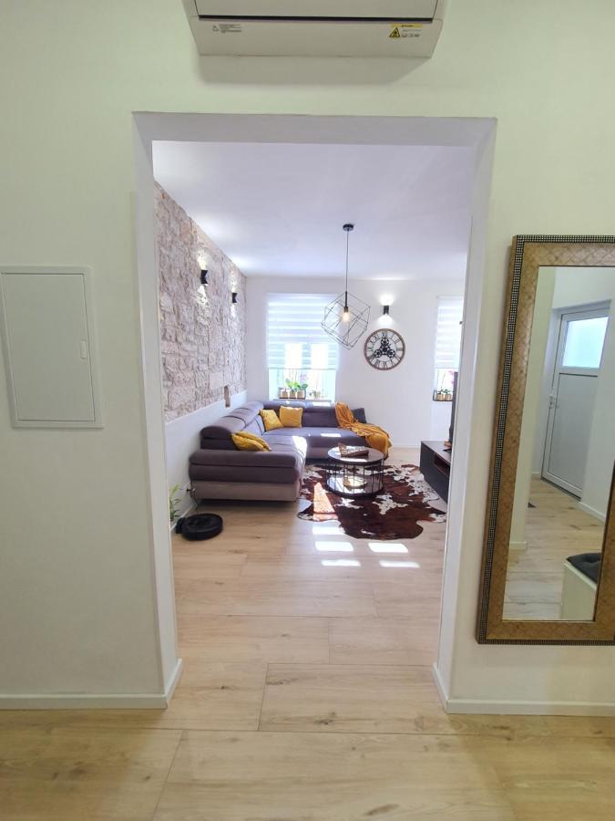 Connor Apartman Póla Kültér fotó